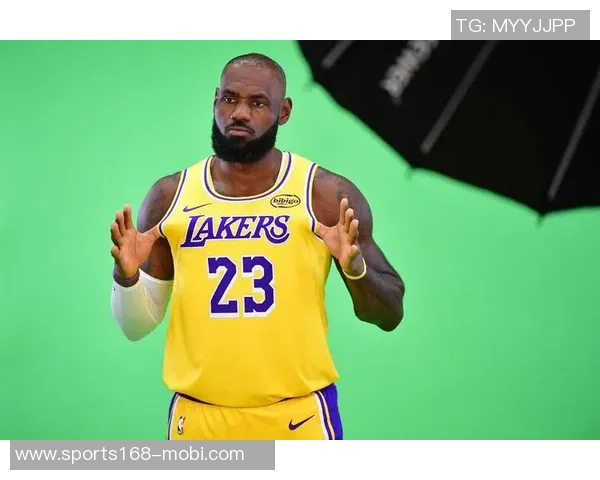 夸梅提醒詹姆斯谨慎挑选身边伙伴以防止重蹈达蒙琼斯覆辙 夸梅提醒詹姆斯谨慎挑选身边伙伴以防止重蹈达蒙琼斯覆辙